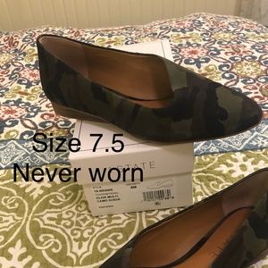 7.5M 1.State Ladies camo flats